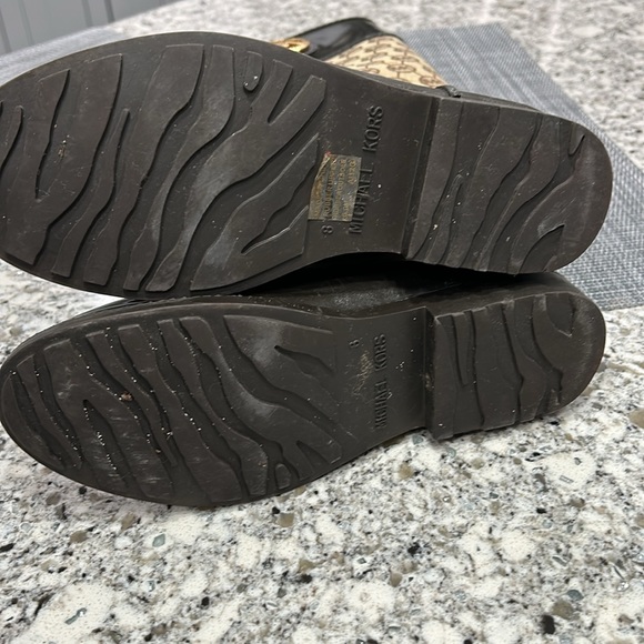 Michael Kors Signature Rain Boots - Picture 6 of 6